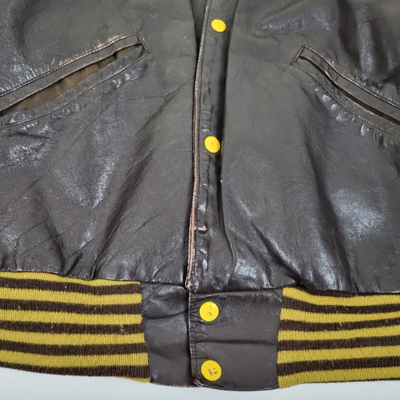 70's Manitoba Bison's varsity jacket hockey memorabilia coat bomber - Picture 12 of 13